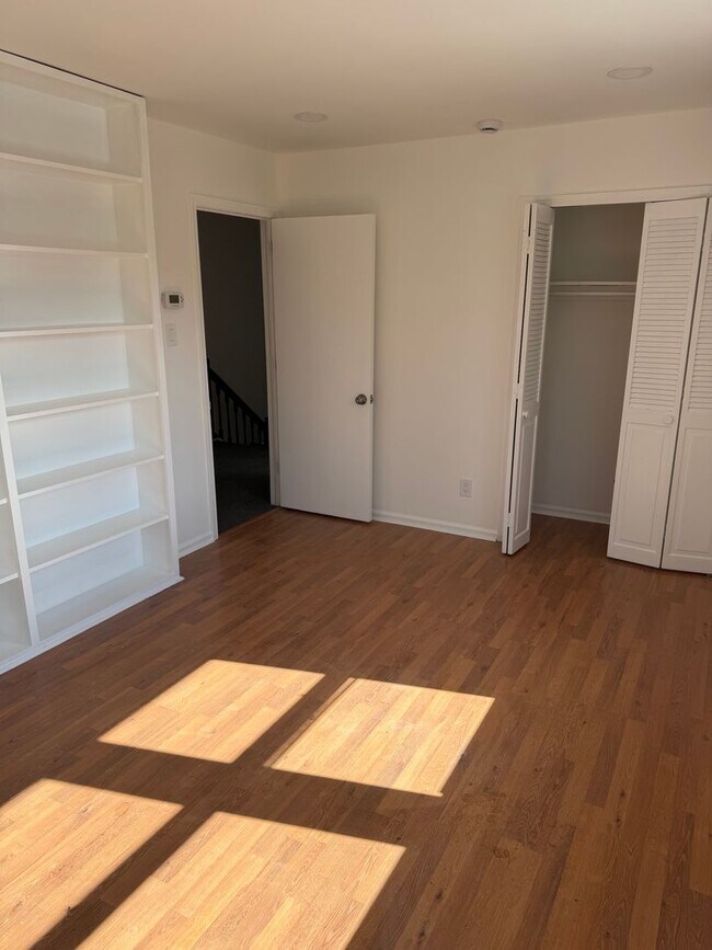 Building Photo - Charming 4-Bedroom, 1.5 Baths Home in Prime Absecon Location