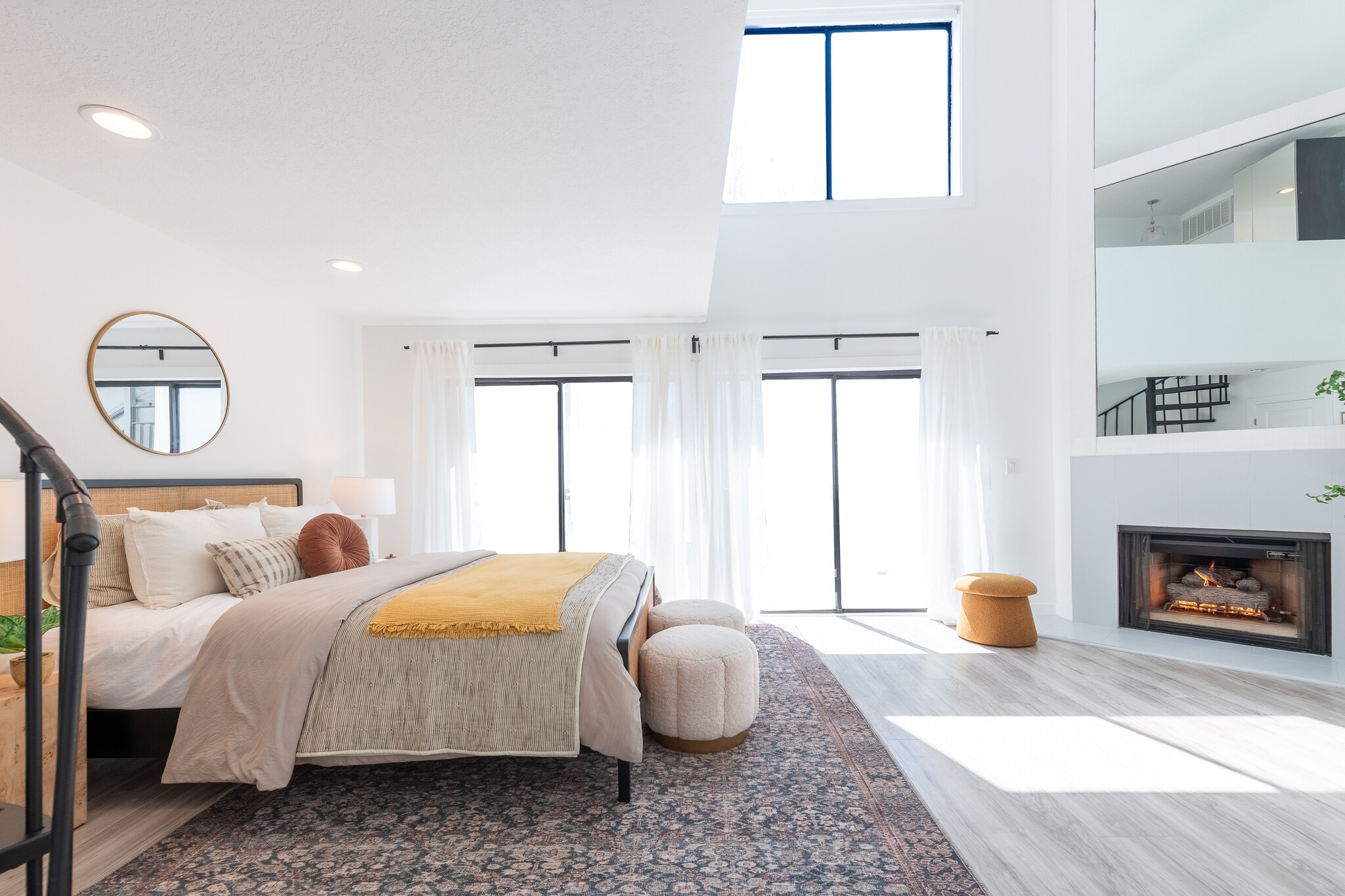 Primary Bedroom - 839 Larrabee St