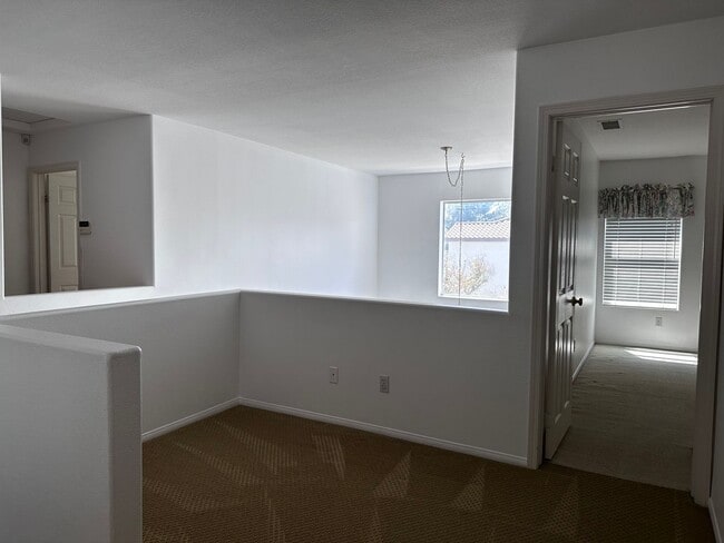 Building Photo - BOA2