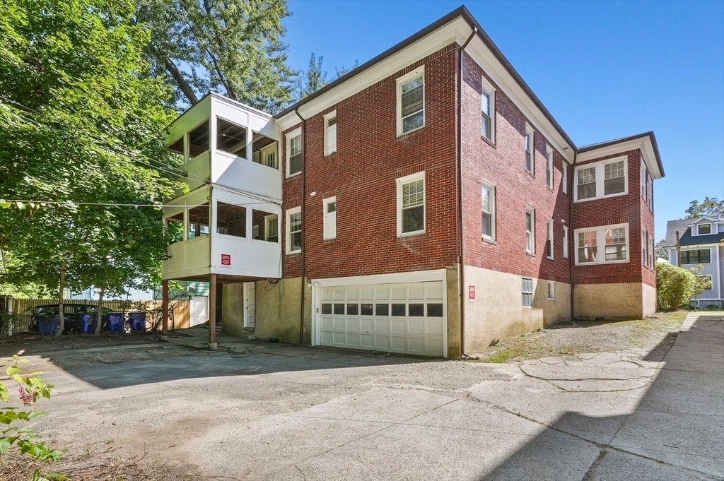 Building Photo - 91 Verndale St