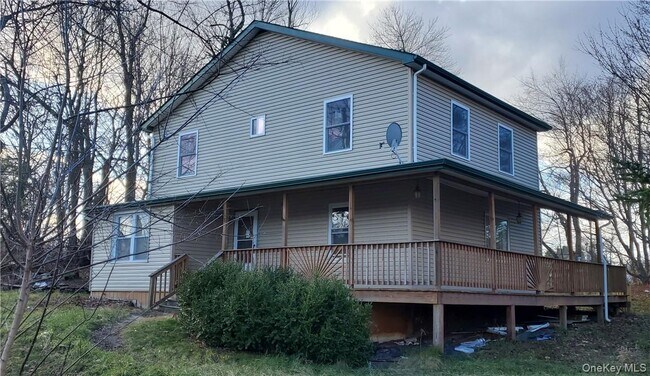 Building Photo - 18 Wood Ave
