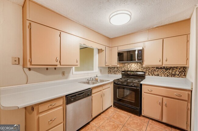 Building Photo - 3160 Kipling Dr