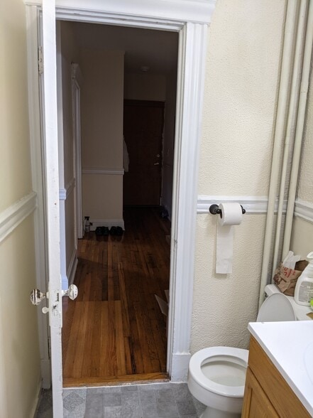 Building Photo - 360 Riverway