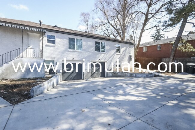 Building Photo - 3210 S 2300 E