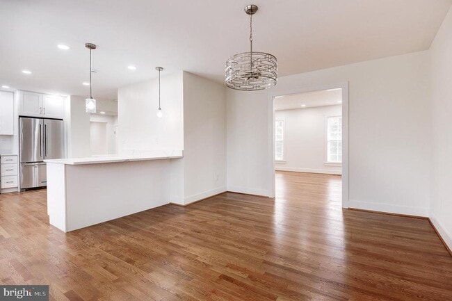 Building Photo - 9704 Hall Rd