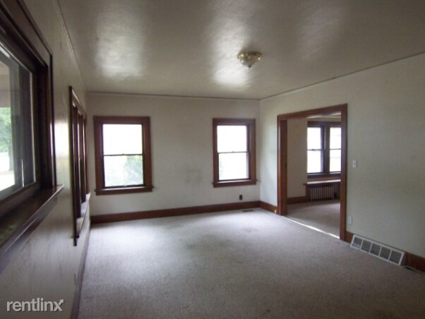 Building Photo - 5 br, 2 bath House - 525 Wheaton Ave Avail...