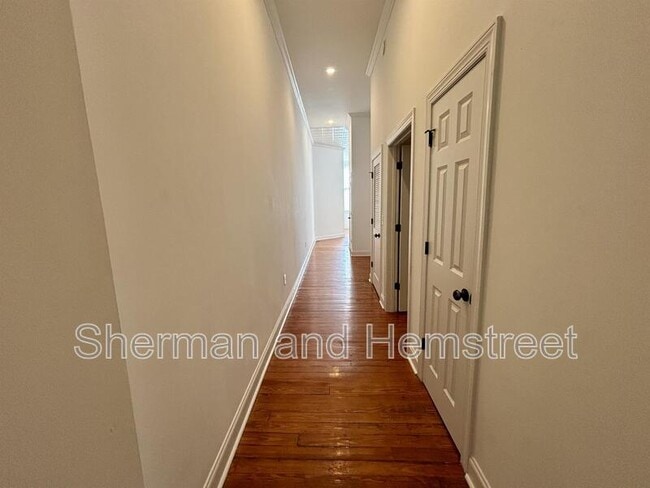 Building Photo - 1204 Broad St