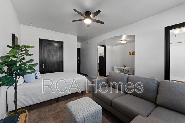 Building Photo - 37 West St Clair Street