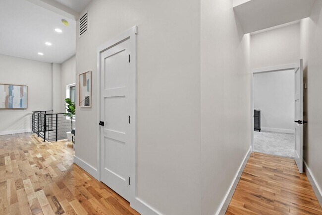 Building Photo - 354 Winding Wy