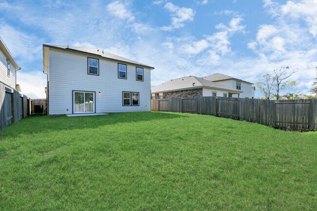 Building Photo - 7819 Royalwood Dr