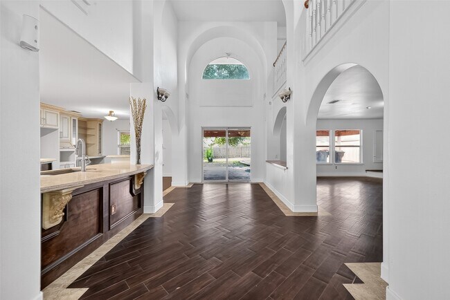 Building Photo - 14311 Glade Point Dr