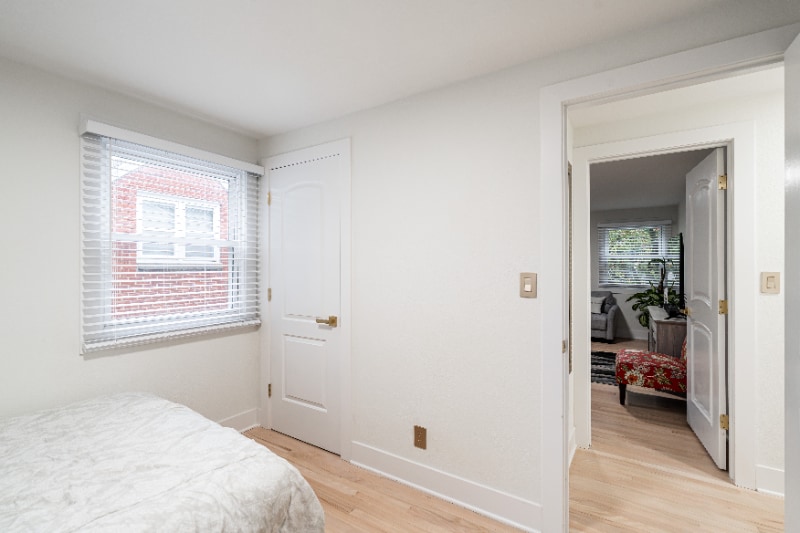 Building Photo - 555 N 105th St