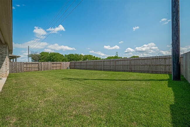 Building Photo - 2430 Dewford Fls Dr