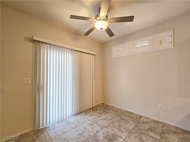 Building Photo - 533 Carmel Mesa Dr