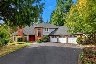 Building Photo - 4bd/2.5ba Woodinville House