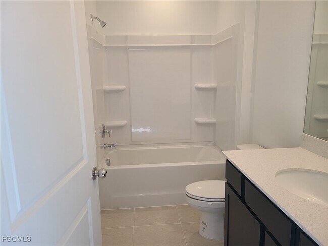 Building Photo - 1023 Caloosa Breeze Dr