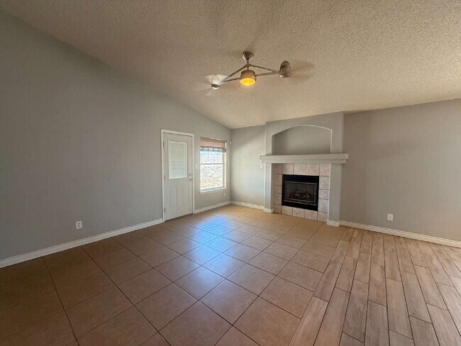 Building Photo - Discover this beautifully designed one-story home featuring 4 spacious bedrooms, 2 bathrooms in N...