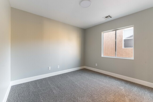 Building Photo - 10505 Cold Mountain Ave