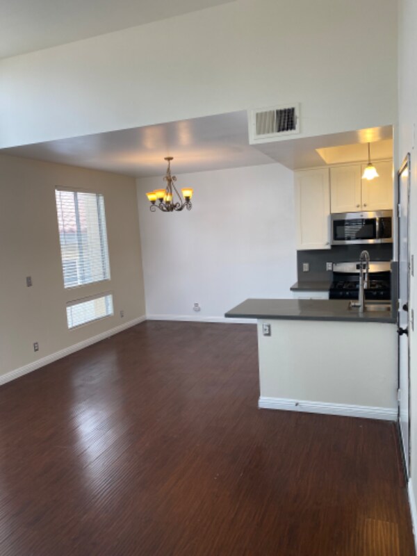 Building Photo - 1224 S Corning St