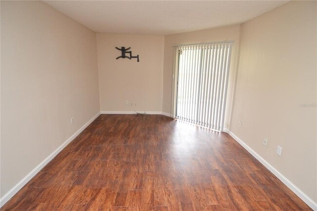 Building Photo - 8756 Mallard Reserve Dr