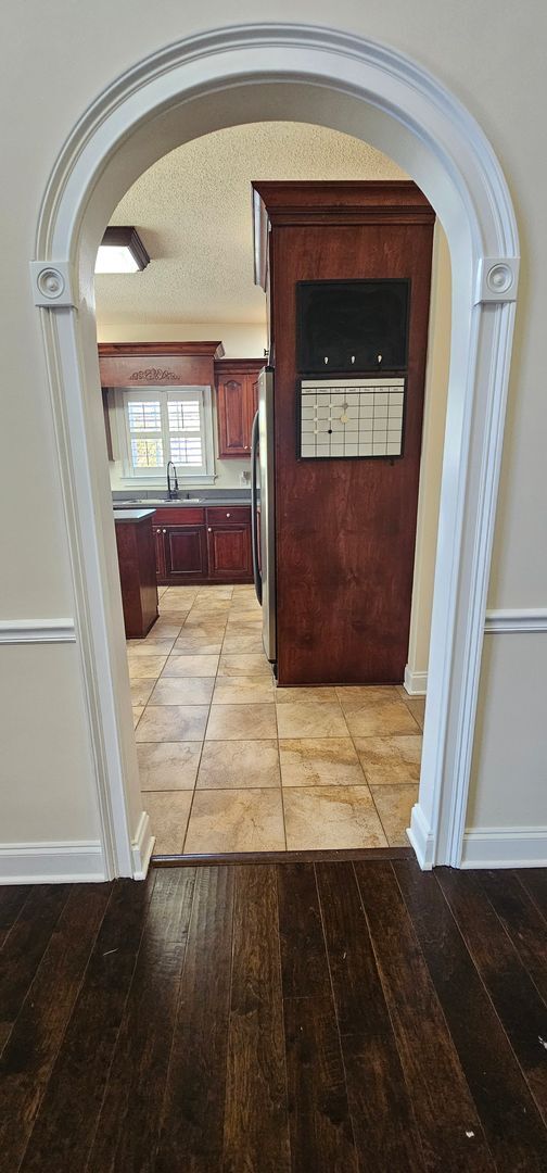 Building Photo - “Elegant 5-Bed Executive Home with Pool – ...