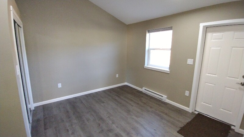 Building Photo - 653 Finley Gulch Rd