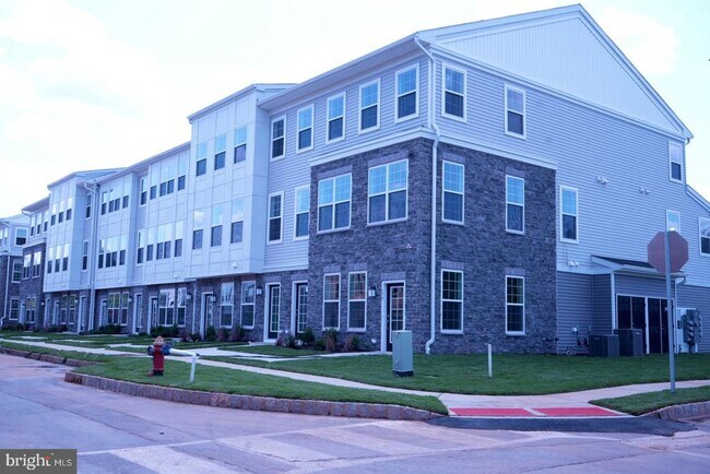 Building Photo - 161 Leona Stewart Ln