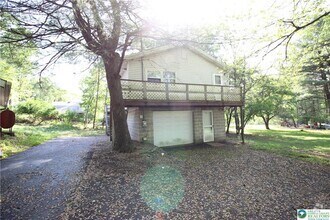 Building Photo - 331 Valley View Dr