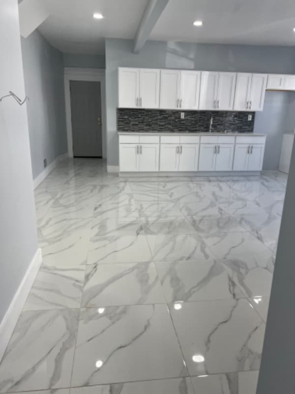 Building Photo - 121 Stone St