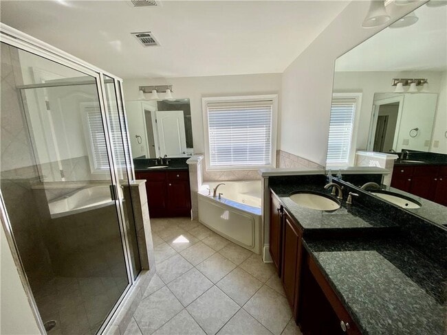 Building Photo - 2783 Durham Dr NE