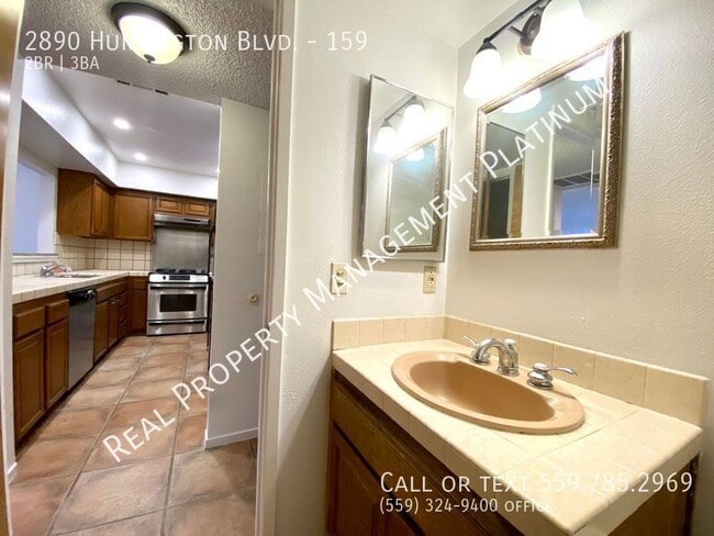 Building Photo - 2890 Huntington Blvd