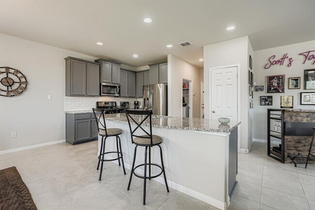 Building Photo - 11914 Ledger Dr
