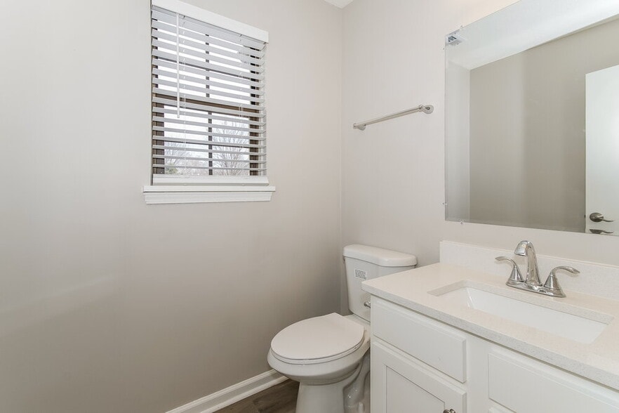 Building Photo - 6722 Foxfire Dr