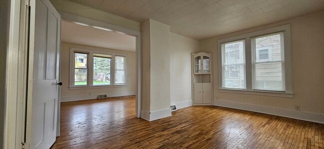 Building Photo - 214 S Church St