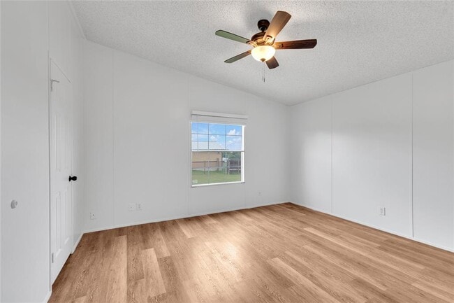 Building Photo - 7012 Bronco Ct