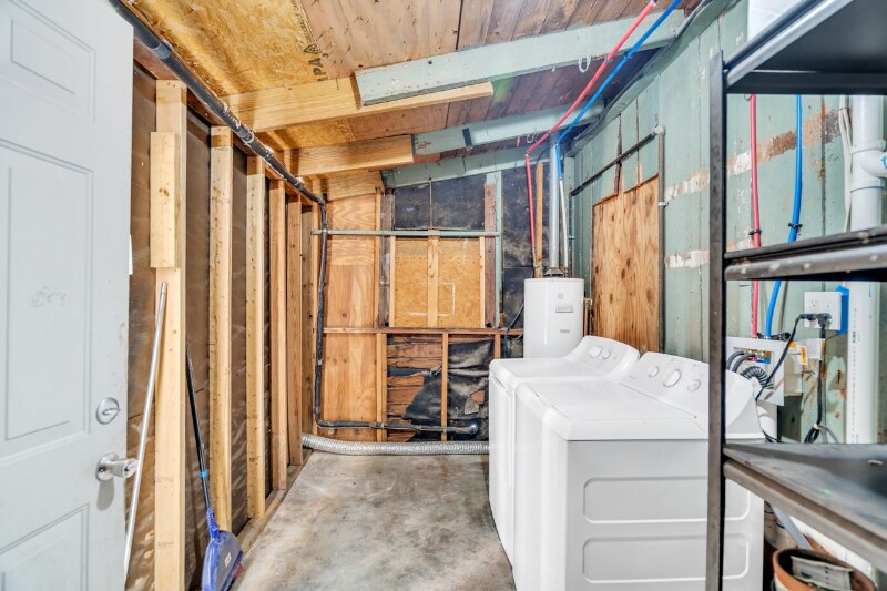 Building Photo - 2331 Ursulines Ave