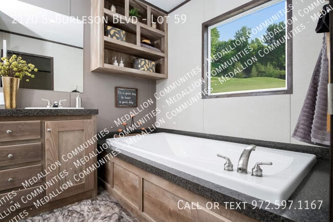 Building Photo - 2120 S Burleson Blvd