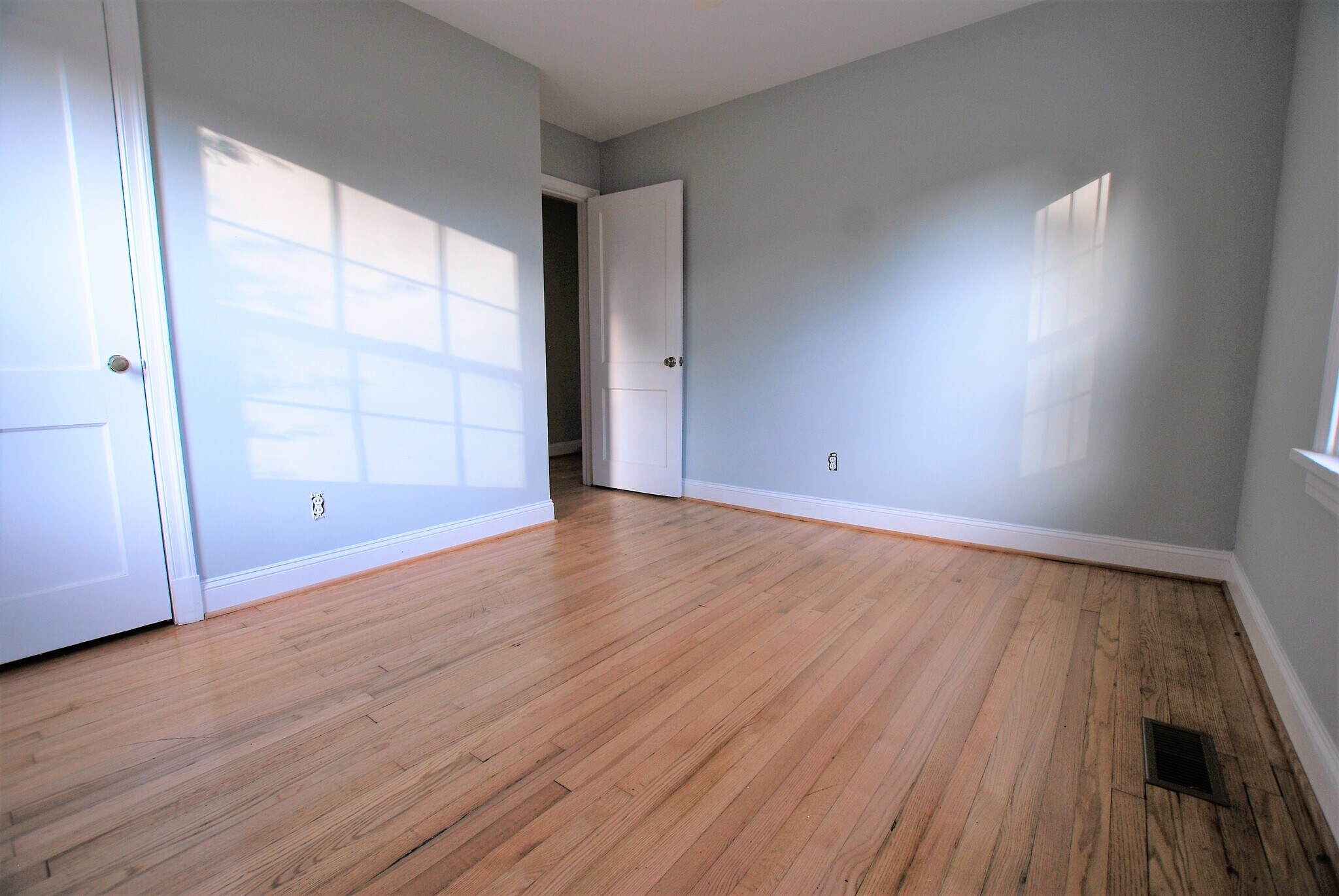 Building Photo - 2416 Irisdale Ave