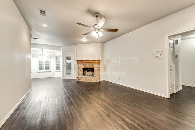 Building Photo - 1231 Shelby Dr