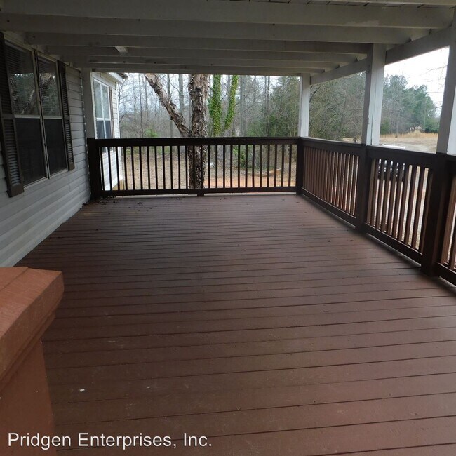 Building Photo - 3 br, 2 bath House - 107 Smokey Ridge Road