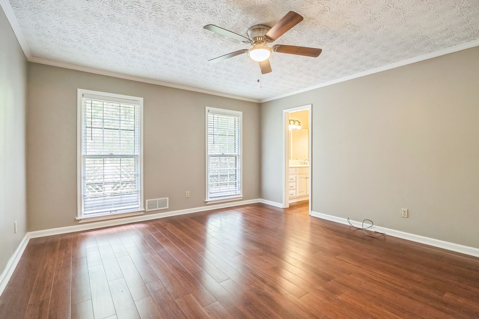 Building Photo - 240 Brandenburgh Cir