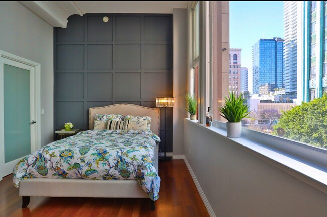 Building Photo - 907 S. Broadway-308A