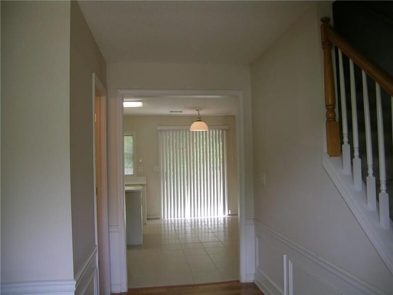 Building Photo - 3674 Kentford Ln
