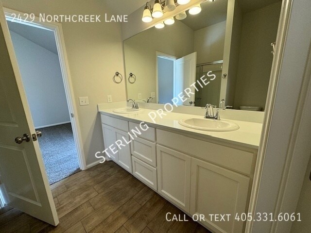Building Photo - 2429 Northcreek Ln