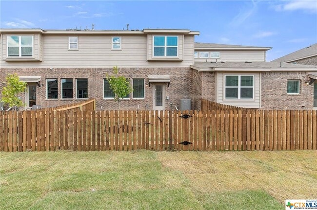 Building Photo - 17102B Carmel Cricket Dr