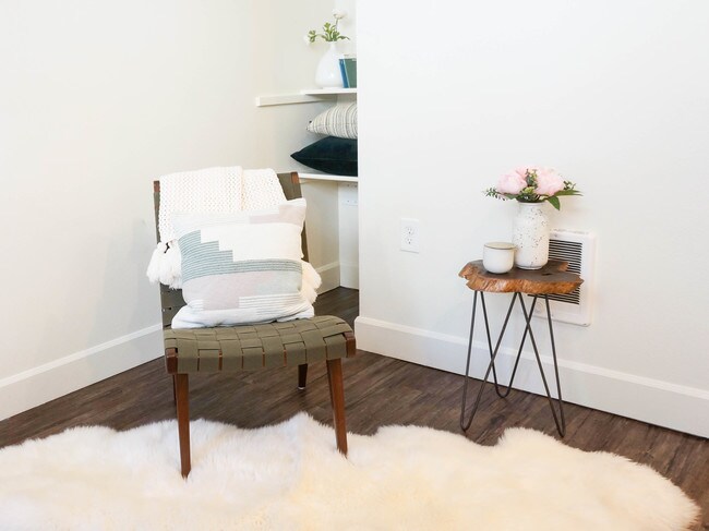 Building Photo - Couve