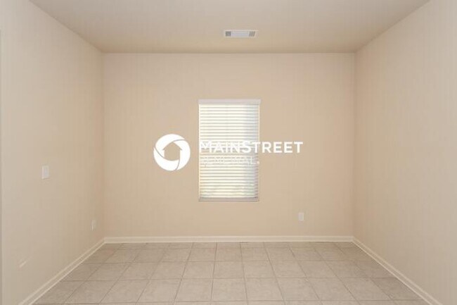 Building Photo - 4 Bedroom Pet-Friendly Home in Cartersville, GA with Main Street Renewal