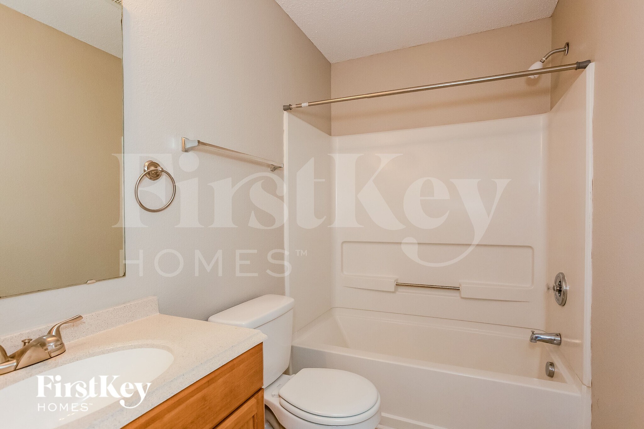 Building Photo - 9518 W Midnight Dr