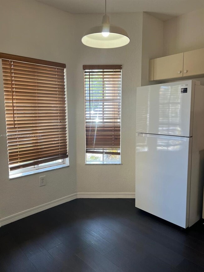 Building Photo - 10777 NW 84th Ln