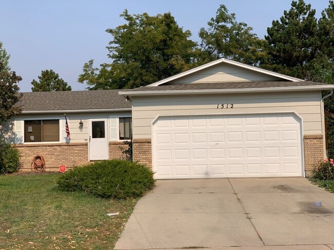 Primary Photo - Charming 3-Bedroom Home Near Horsetooth & ...
